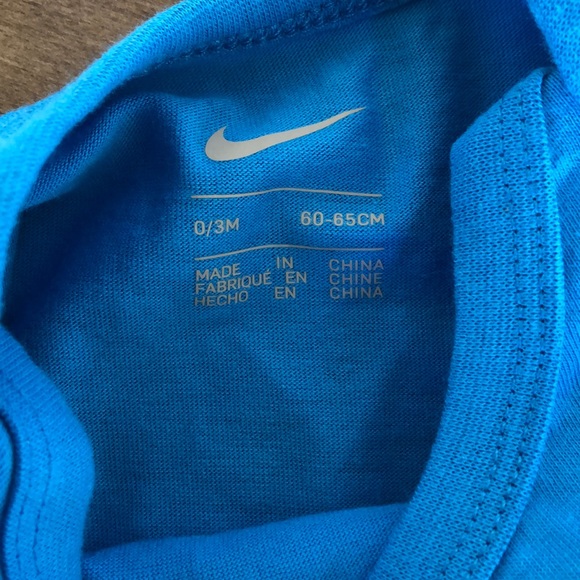Nike onesie. - Picture 4 of 5